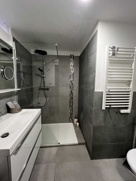 Douche à l’italienne : ce qu’il faut prévoir